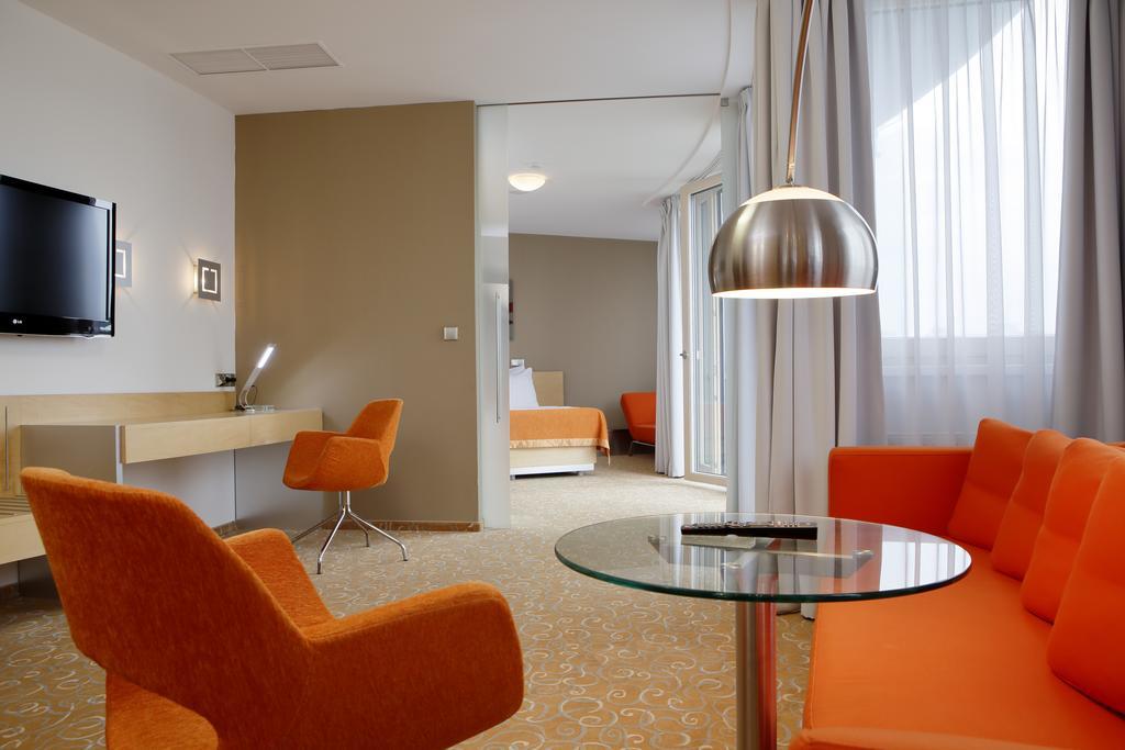 Orea Hotel Atrium Otrokovice Camera foto