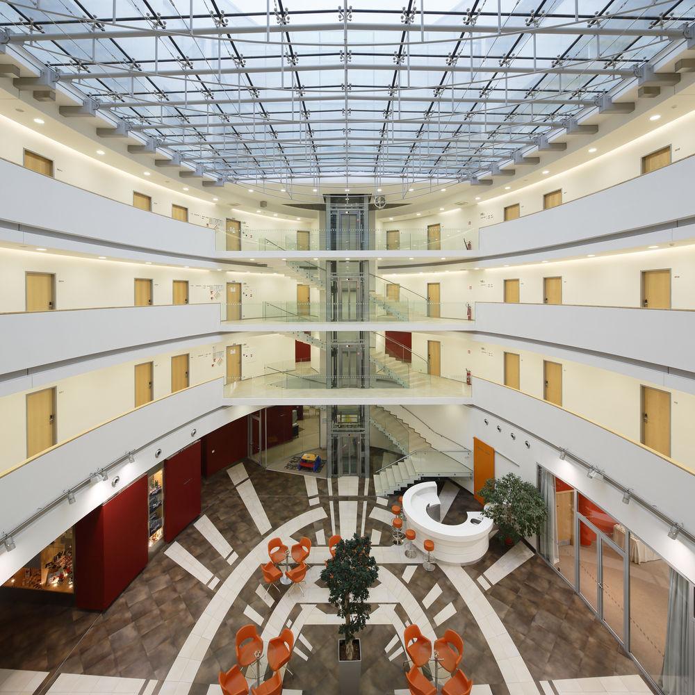 Orea Hotel Atrium Otrokovice Esterno foto
